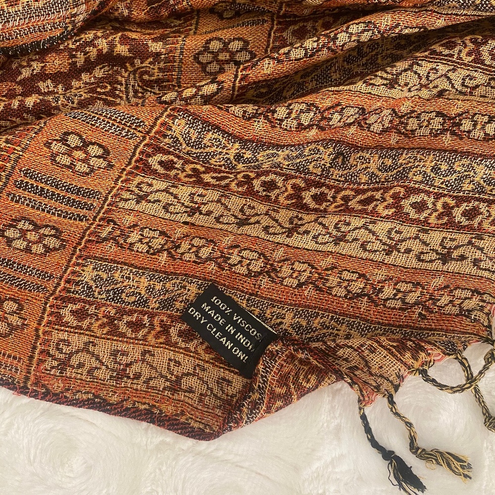 Isabella Scarf - Picture 4 of 5